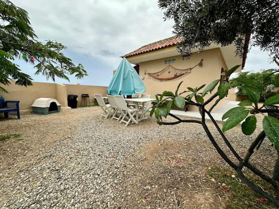 サンタクルスデテネリフェ Peaceful Oasis With Magical Sea Views And A Poolヴィラ エクステリア 写真