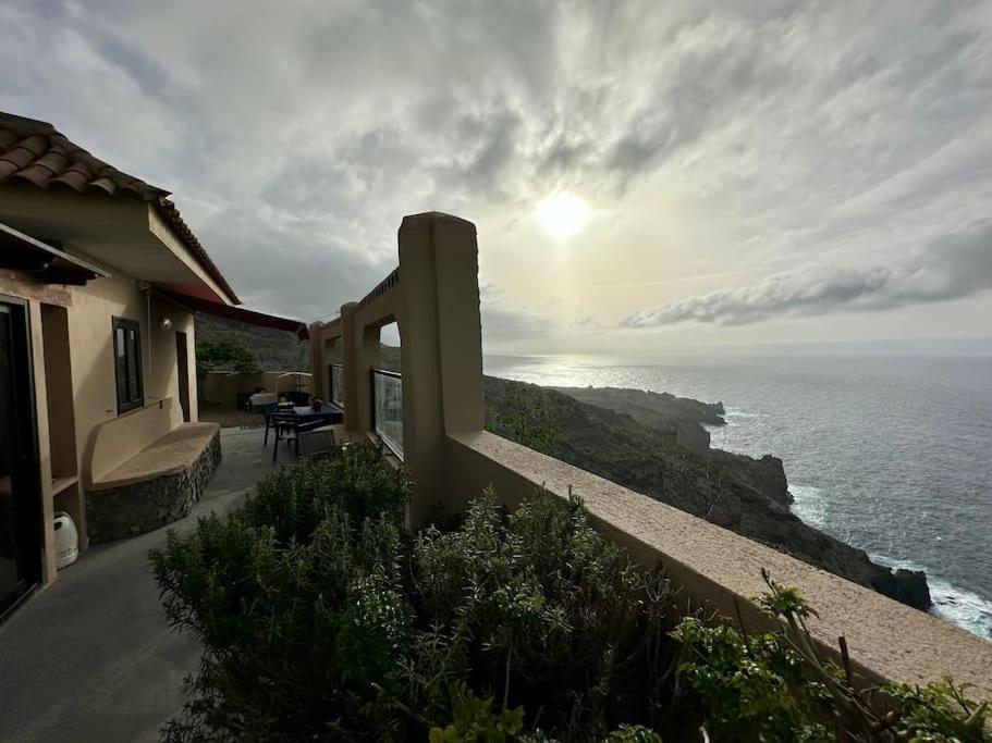 サンタクルスデテネリフェ Peaceful Oasis With Magical Sea Views And A Poolヴィラ エクステリア 写真